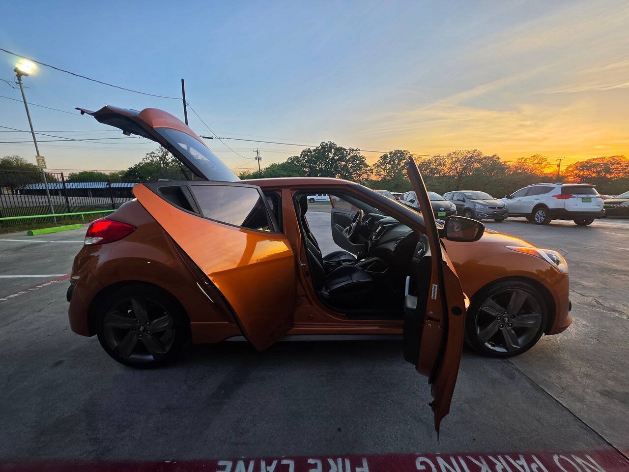 Used 2015 Hyundai Veloster Turbo FWD image 45