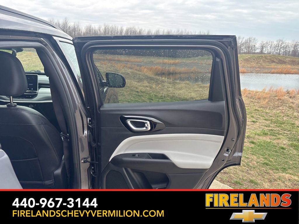 Used 2024 Jeep Compass Limited image 32