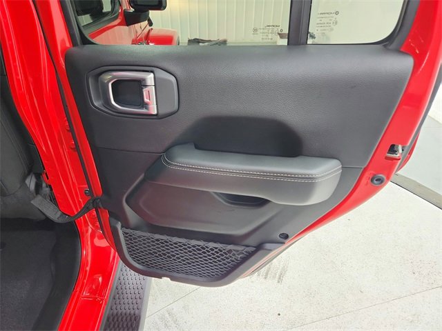 Used 2021 Jeep Wrangler Unlimited Sahara image 38