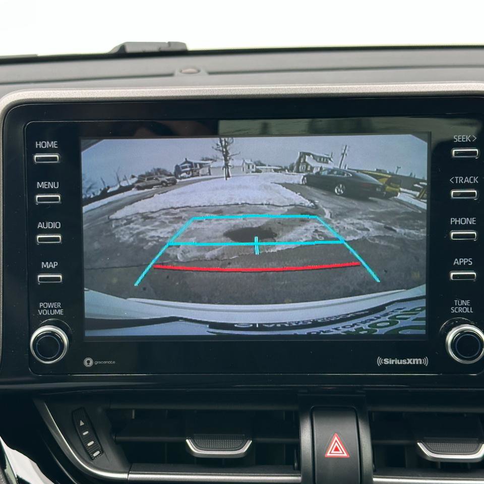 Used 2021 Toyota C-HR LE image 9