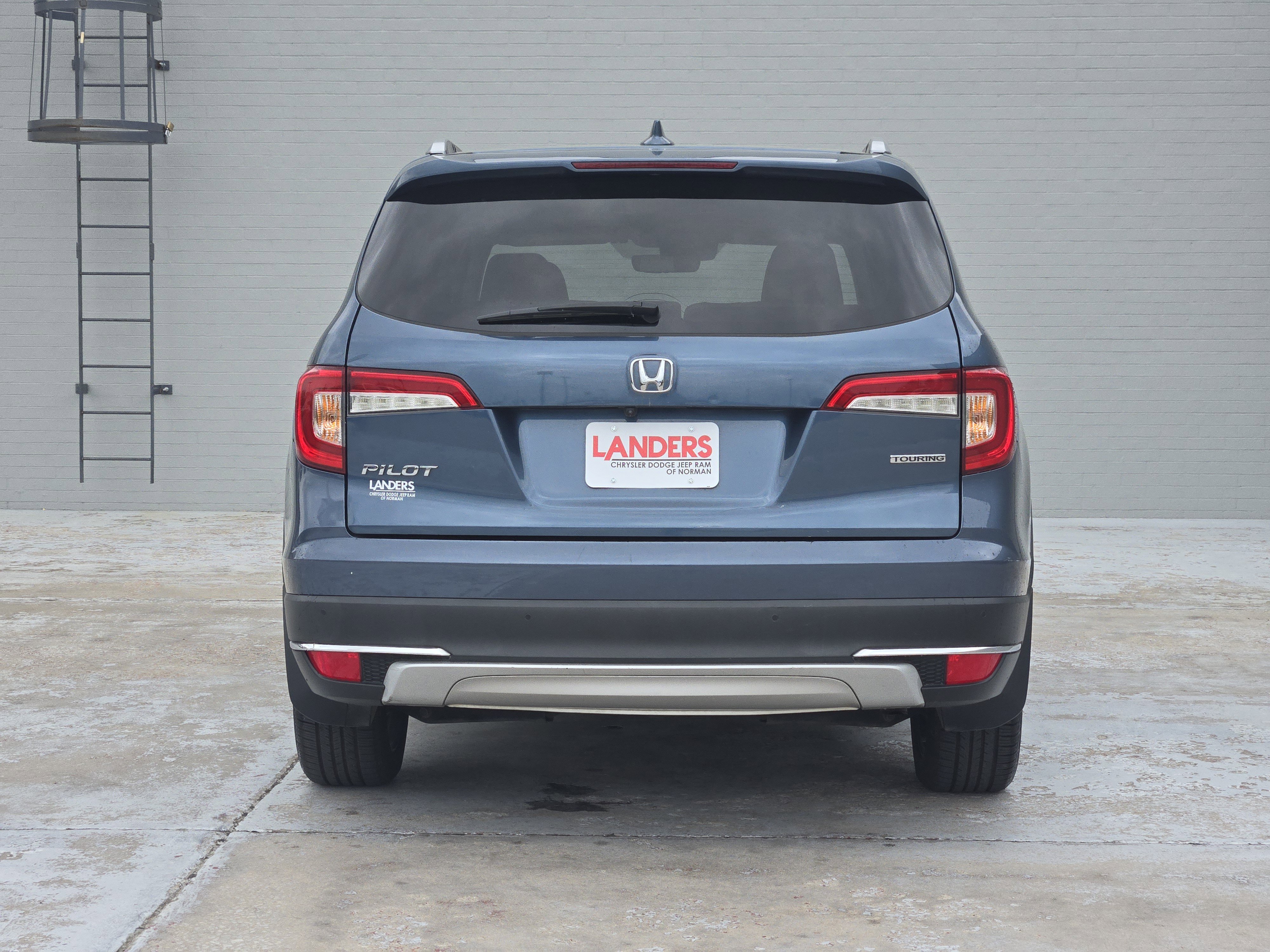 Used 2019 Honda Pilot Touring image 6