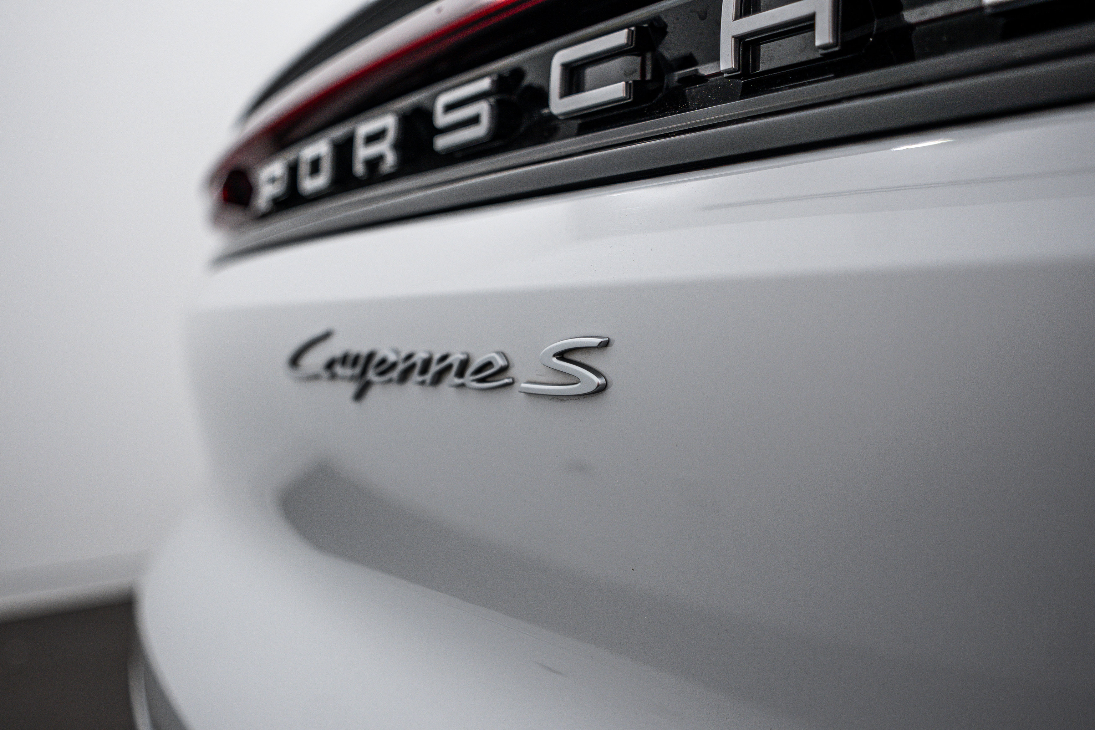 Certified 2025 Porsche Cayenne S image 26