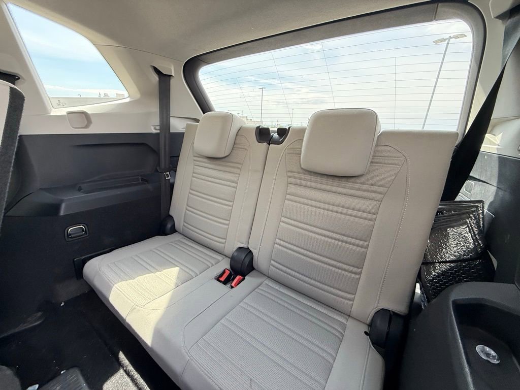 Certified 2024 Volkswagen Tiguan S FWD image 8