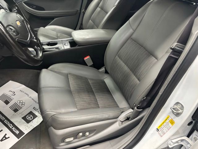 Used 2016 Chevrolet Impala LT image 11