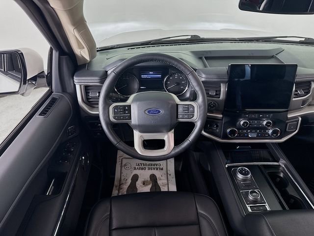 Used 2024 Ford Expedition Max XLT image 22