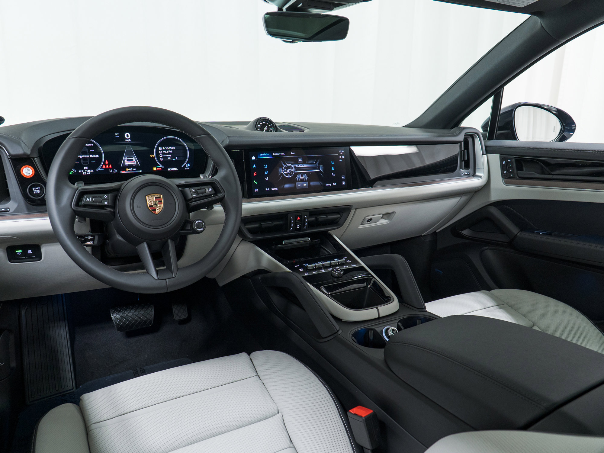 New 2026 Porsche Cayenne Coupe image 19