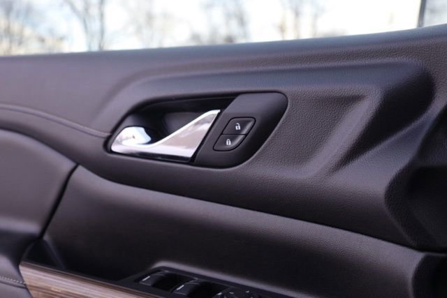 Certified 2023 GMC Acadia SLE w/ Driver Convenience Package image 27