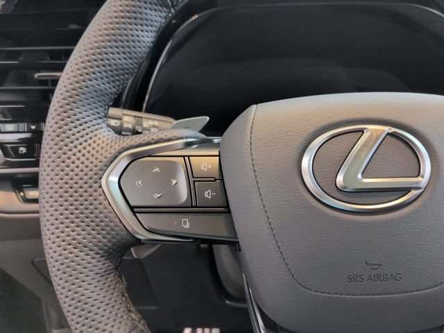 New 2026 Lexus TX 500h AWD w/ Technology Package image 17