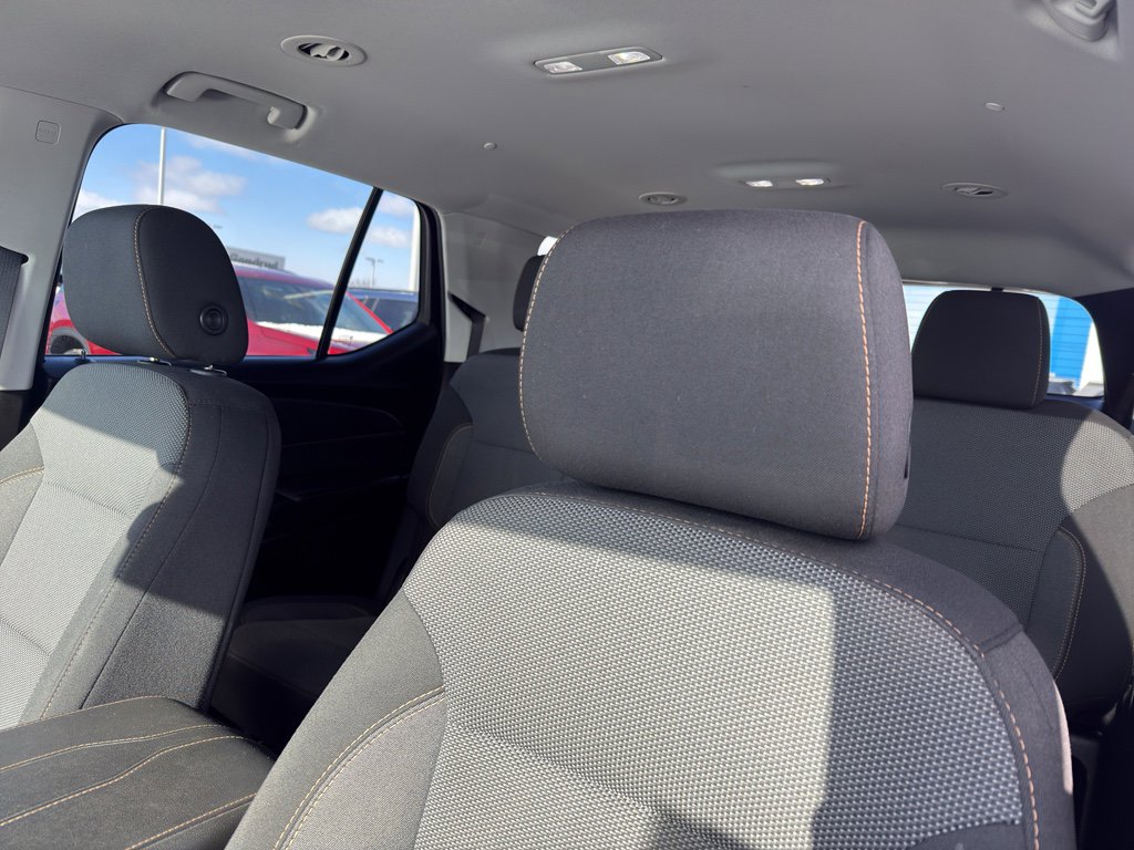 Used 2020 Chevrolet Traverse LT w/ LPO, Floor Liner Package image 28
