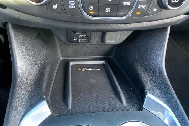 Used 2023 Chevrolet Traverse RS AWD/4WD image 35