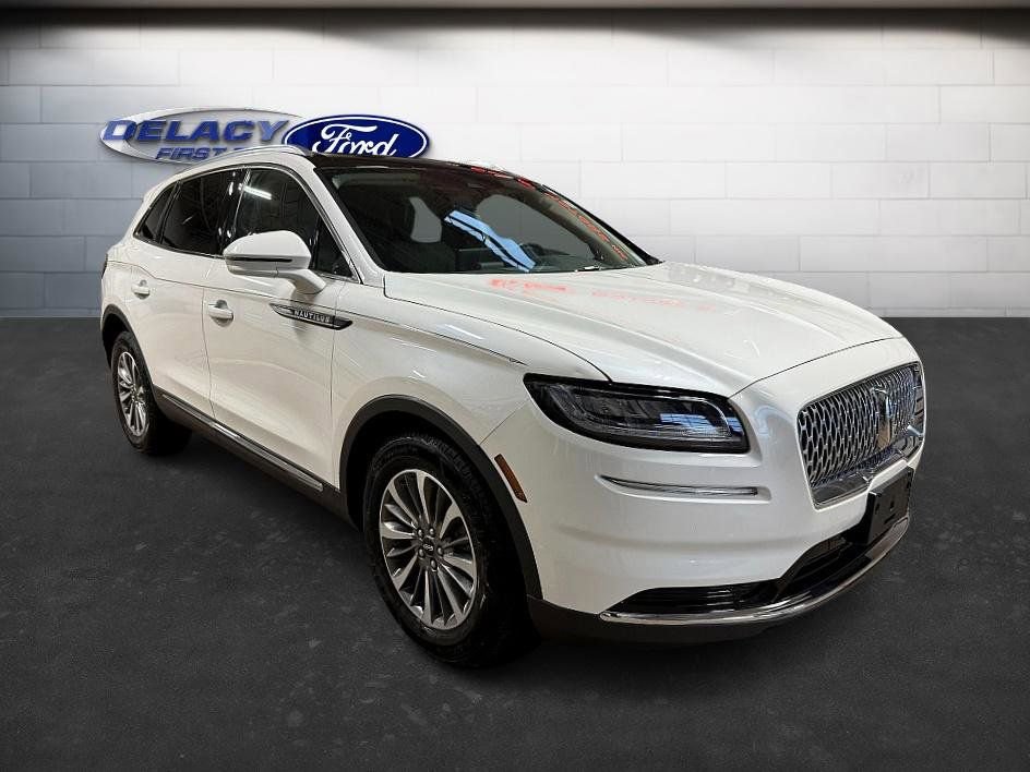 Used 2021 Lincoln Nautilus Reserve image 5