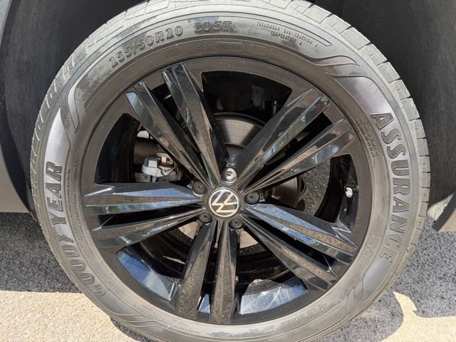 Used 2023 Volkswagen Atlas SEL R-Line AWD/4WD image 30