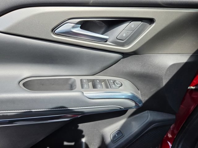 Used 2025 Chevrolet Traverse LT AWD/4WD image 34