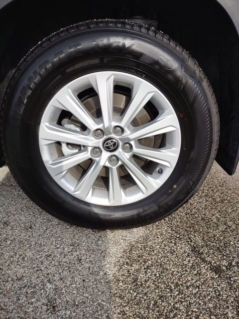 Used 2025 Toyota Grand Highlander AWD image 27