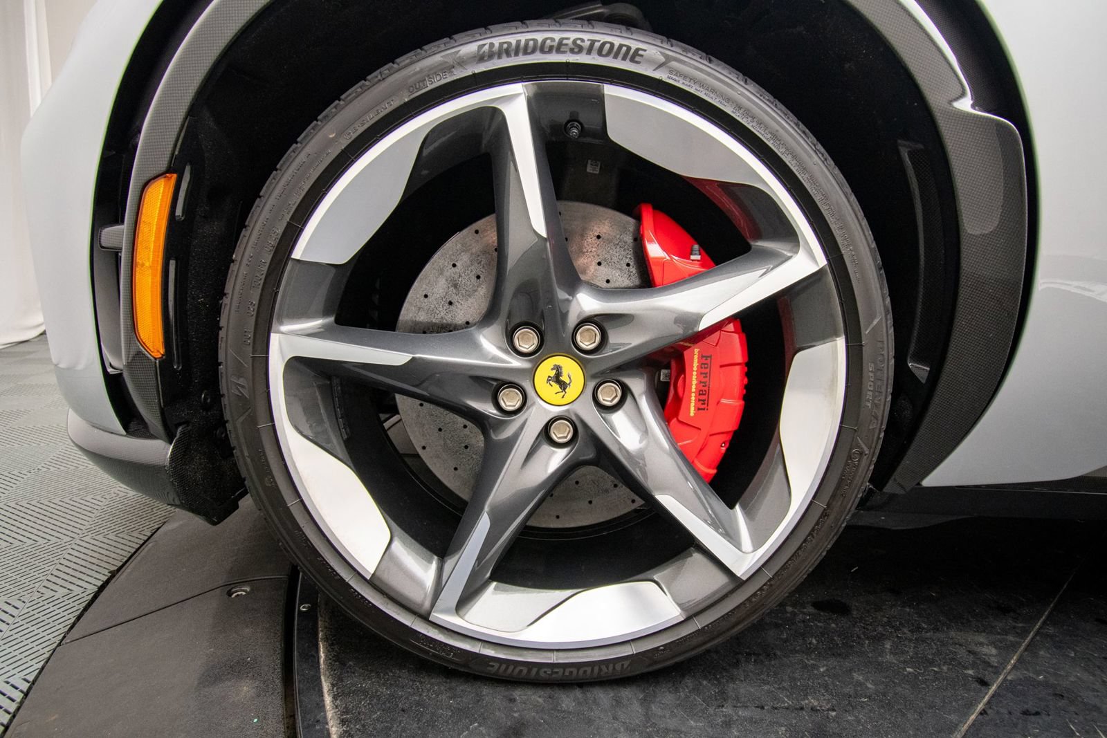 Used 2025 Ferrari Purosangue AWD/4WD image 38