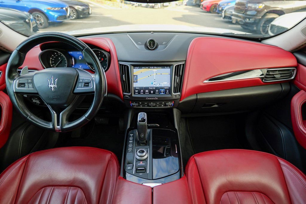 Used 2019 Maserati Levante Base image 38