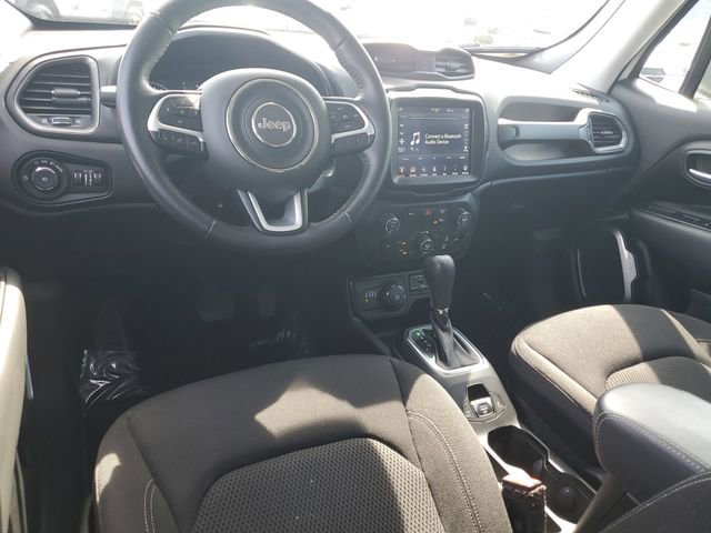 Used 2023 Jeep Renegade Latitude w/ Premium Group AWD/4WD image 9