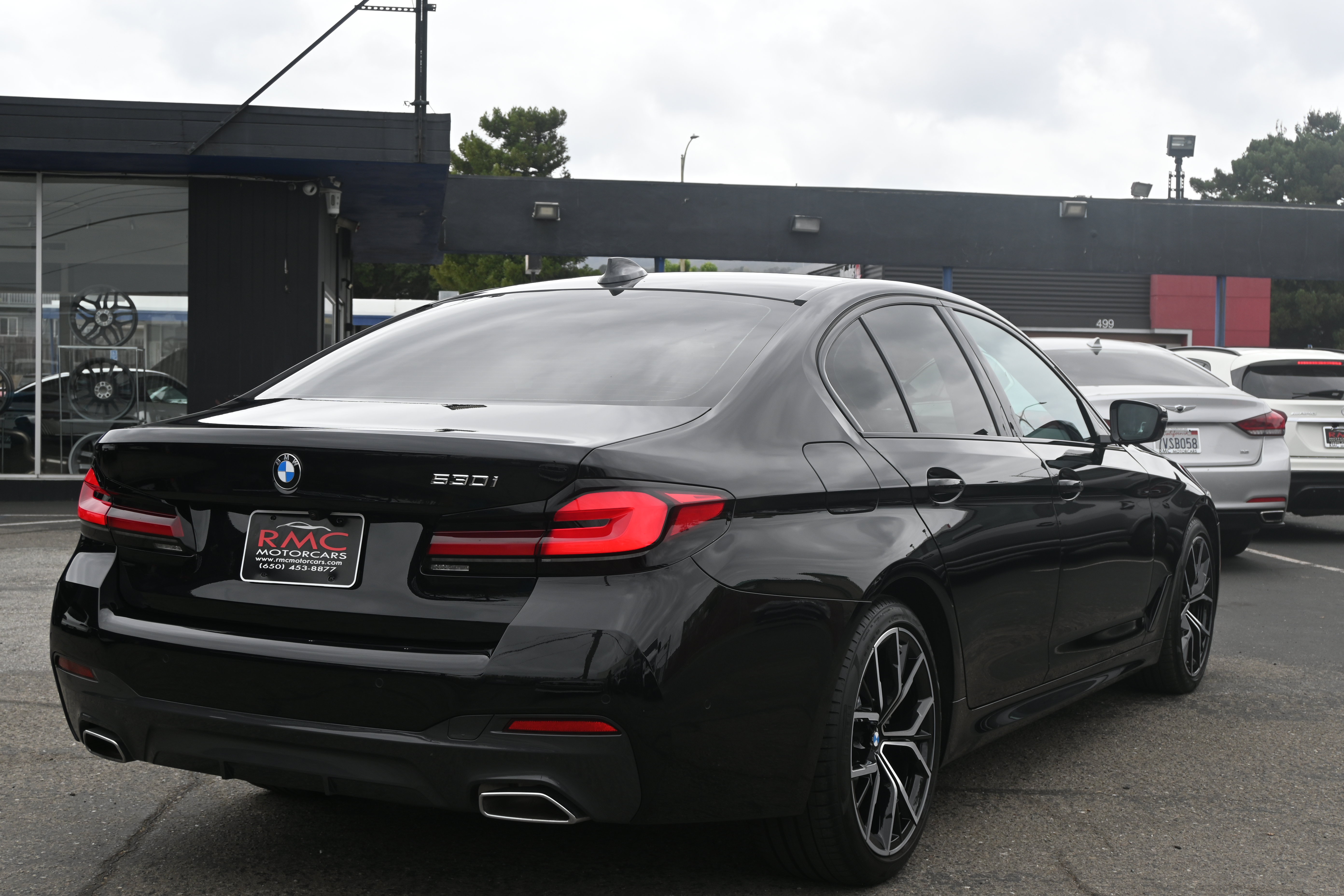 Used 2022 BMW 530i w/ M Sport Package RWD image 14