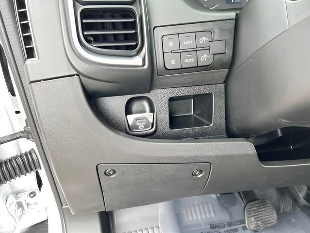 New 2024 RAM ProMaster 3500 w/ Leather Interior Group FWD image 31