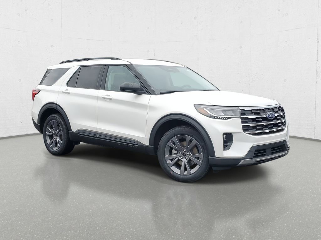 New 2026 Ford Explorer Active w/ Active Comfort Package image 2