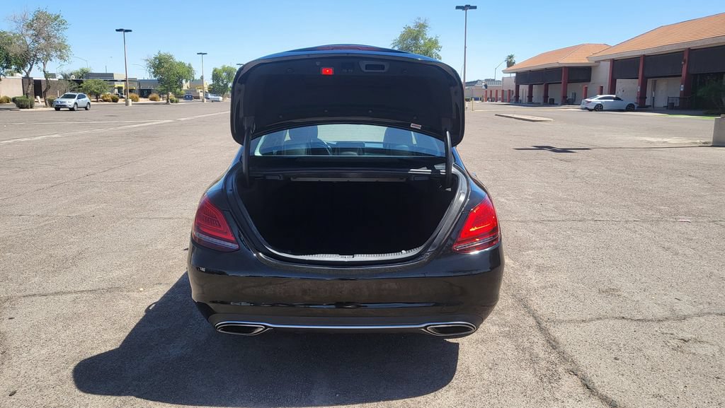 Used 2019 Mercedes-Benz C 300 Sedan image 11