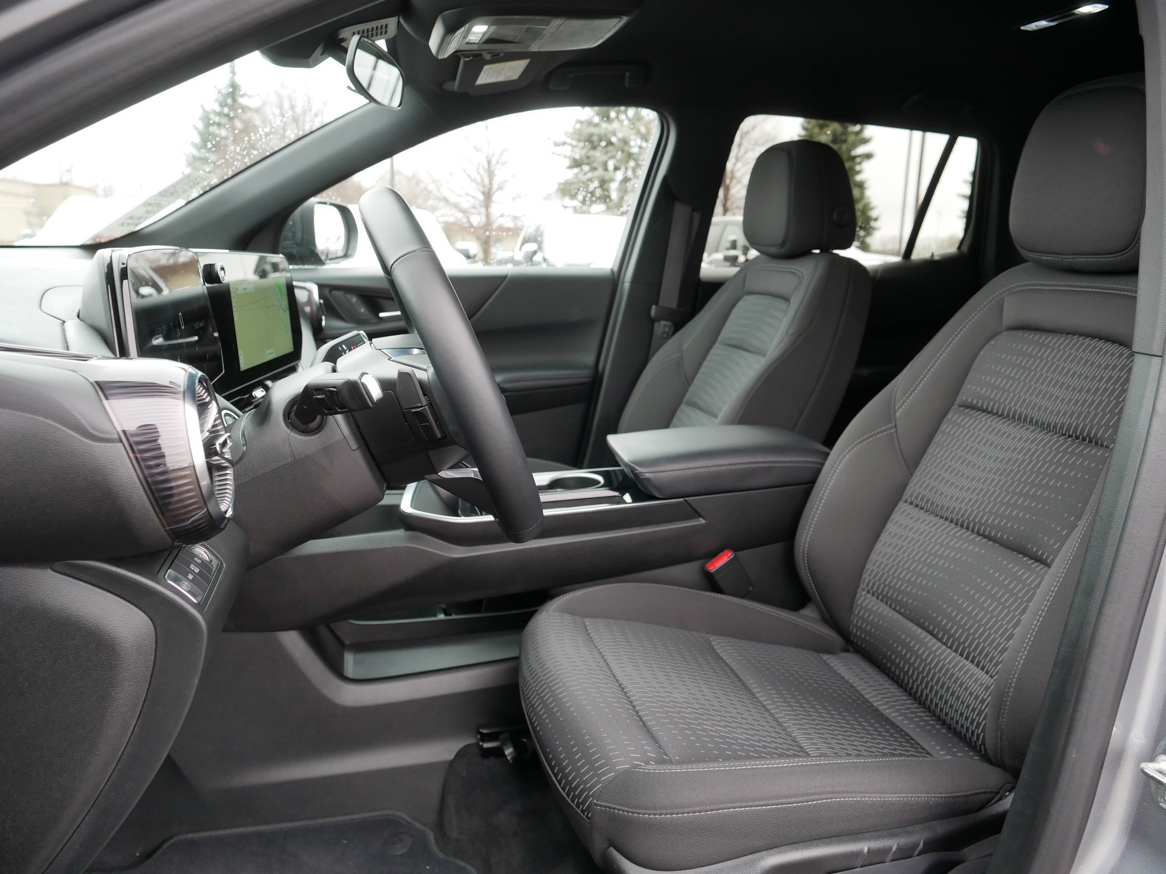 Used 2025 Chevrolet Equinox LT image 33