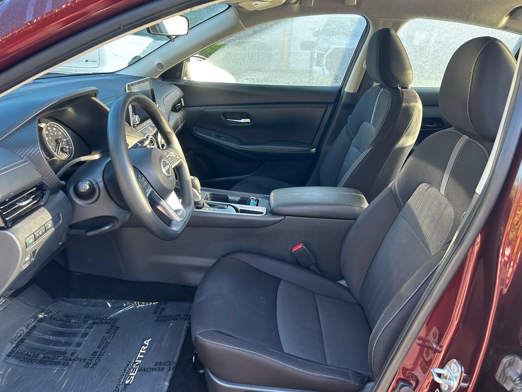 Used 2025 Nissan Sentra SV FWD image 23