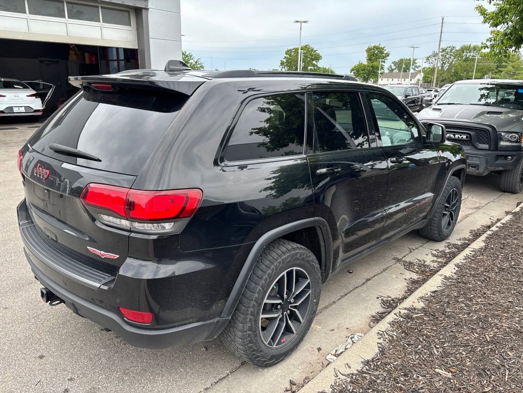 Used 2019 Jeep Grand Cherokee Trailhawk AWD/4WD image 3