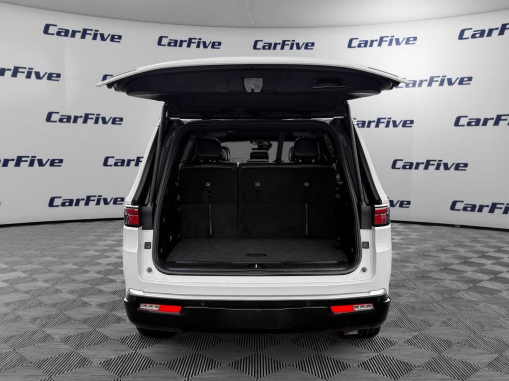 Used 2022 Jeep Wagoneer Series II w/ Premium Group I image 11