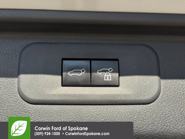 Used 2024 Toyota Grand Highlander AWD image 19