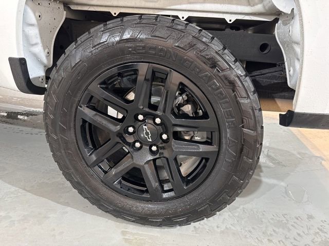 Used 2023 Chevrolet Silverado 1500 RST w/ Z71 Off-Road Package image 13
