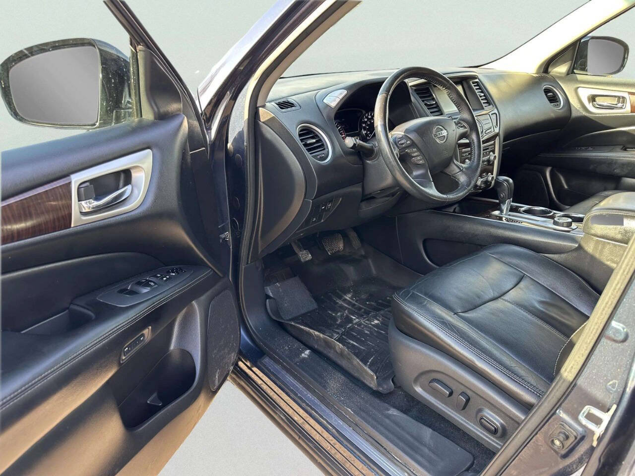 Used 2013 Nissan Pathfinder SL AWD/4WD image 13