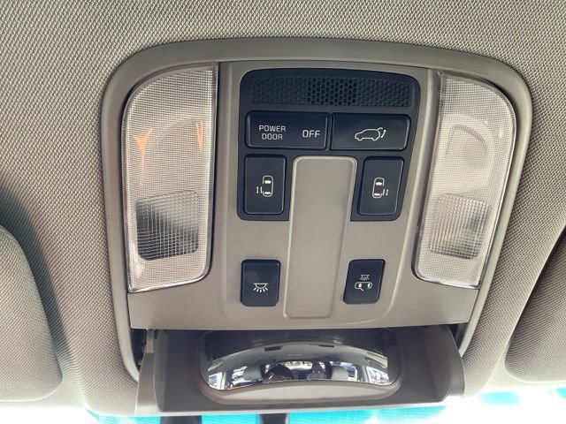 Used 2015 Kia Sedona SX FWD image 24