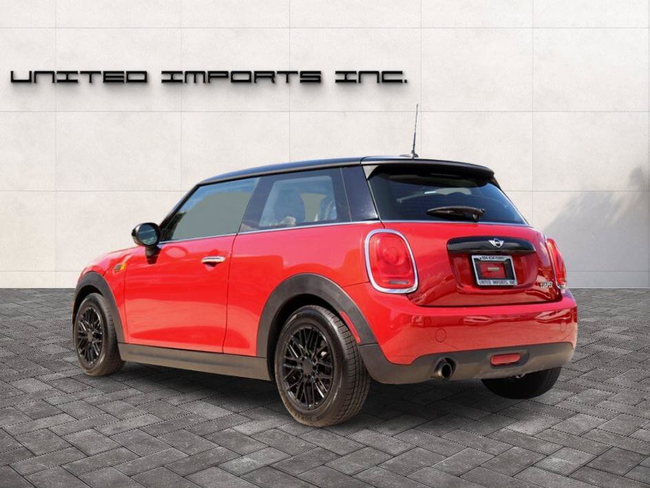 Used 2017 MINI Cooper 2-Door Hardtop FWD image 3