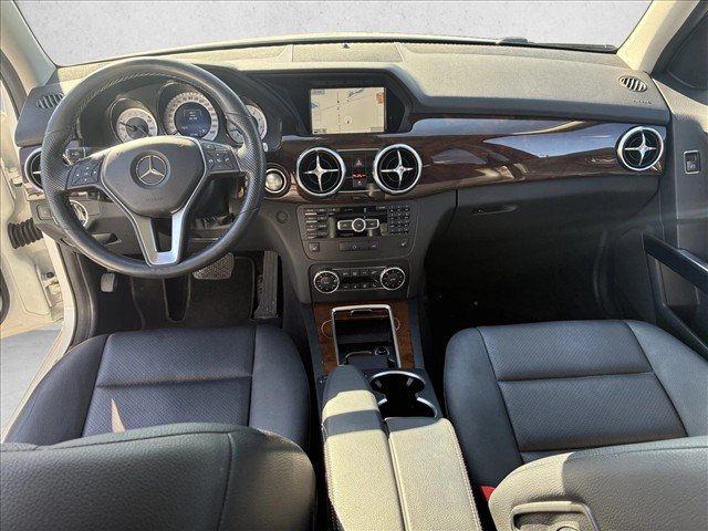 Used 2015 Mercedes-Benz GLK 350 4MATIC image 13