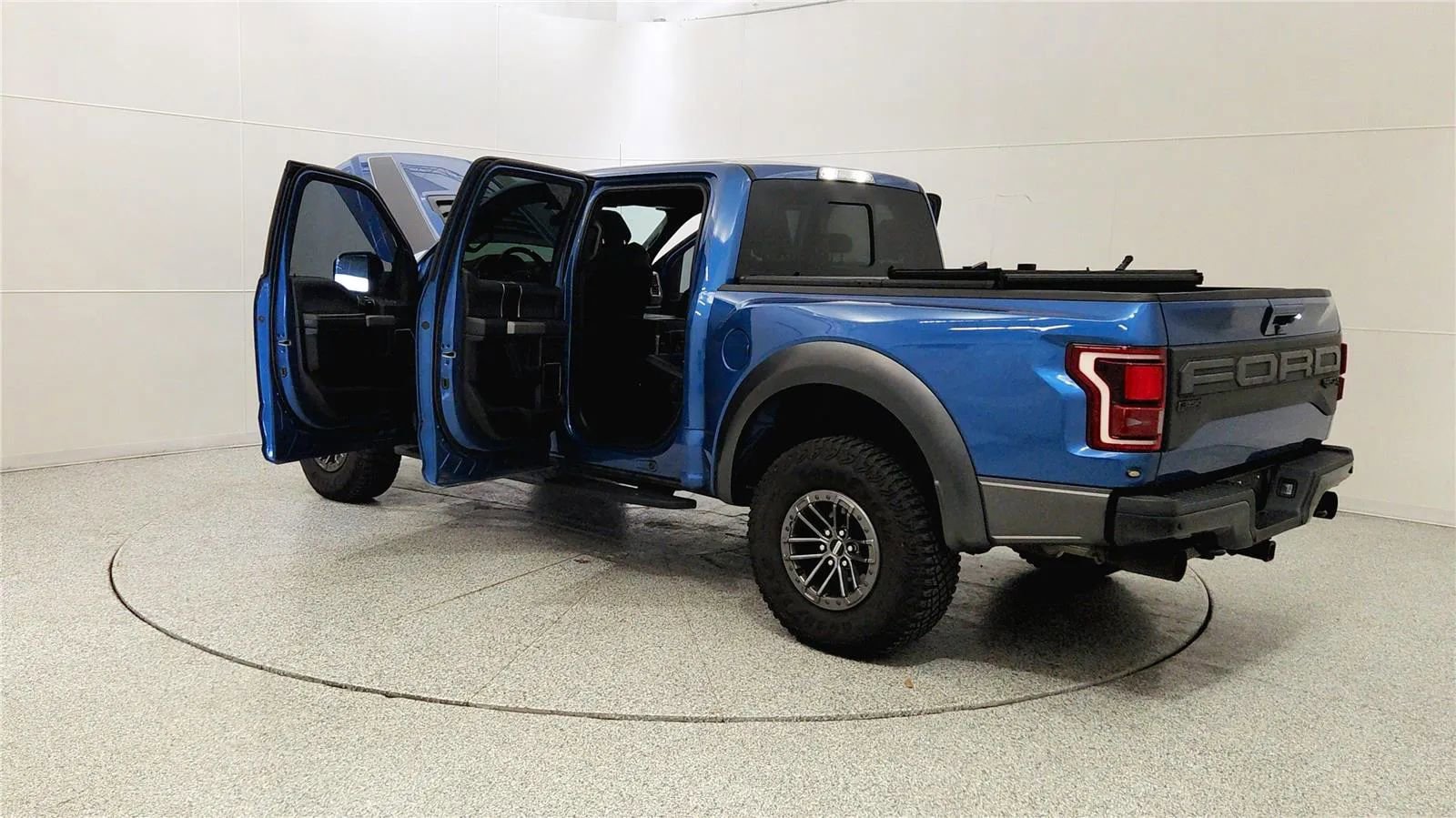Used 2019 Ford F150 Raptor w/ Equipment Group 802A Luxury image 11