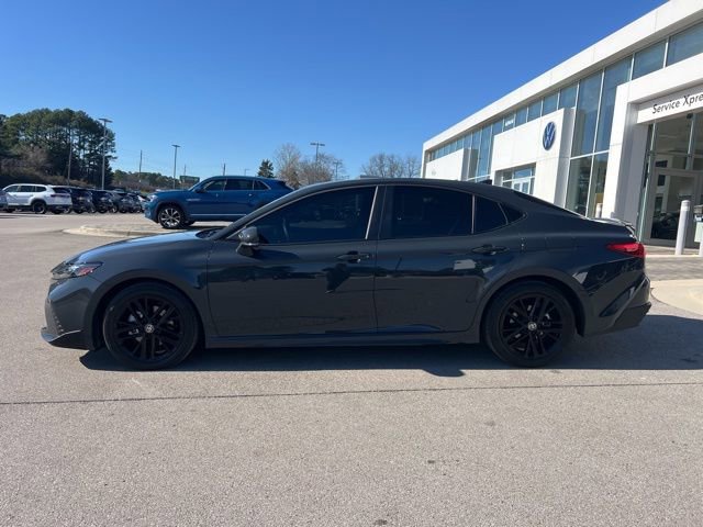 Used 2026 Toyota Camry SE image 8