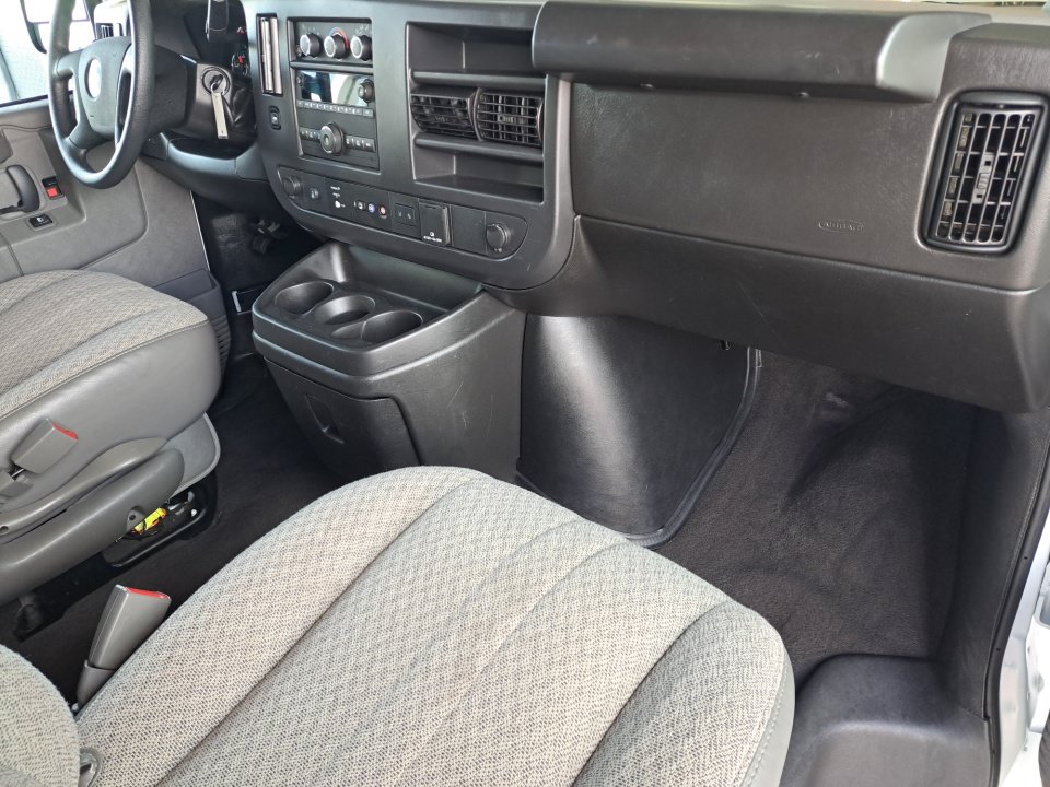 Used 2024 Chevrolet Express 3500 LT w/ LT Preferred Equipment Group RWD image 15
