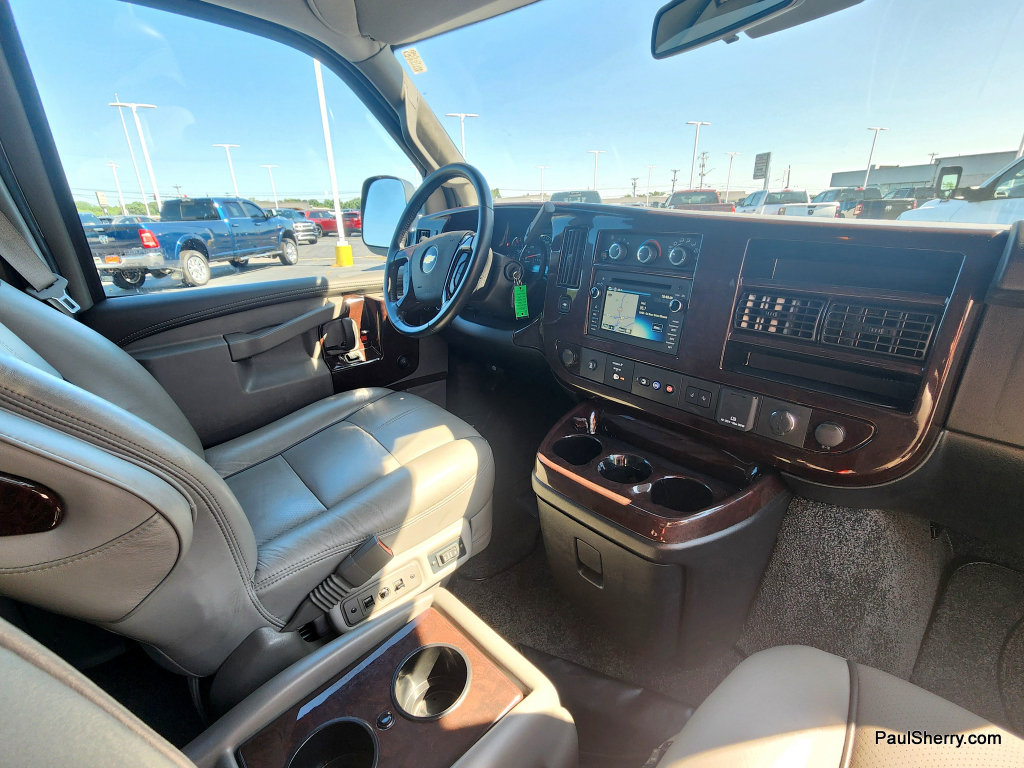 Used 2019 Chevrolet Express 2500 RWD image 49