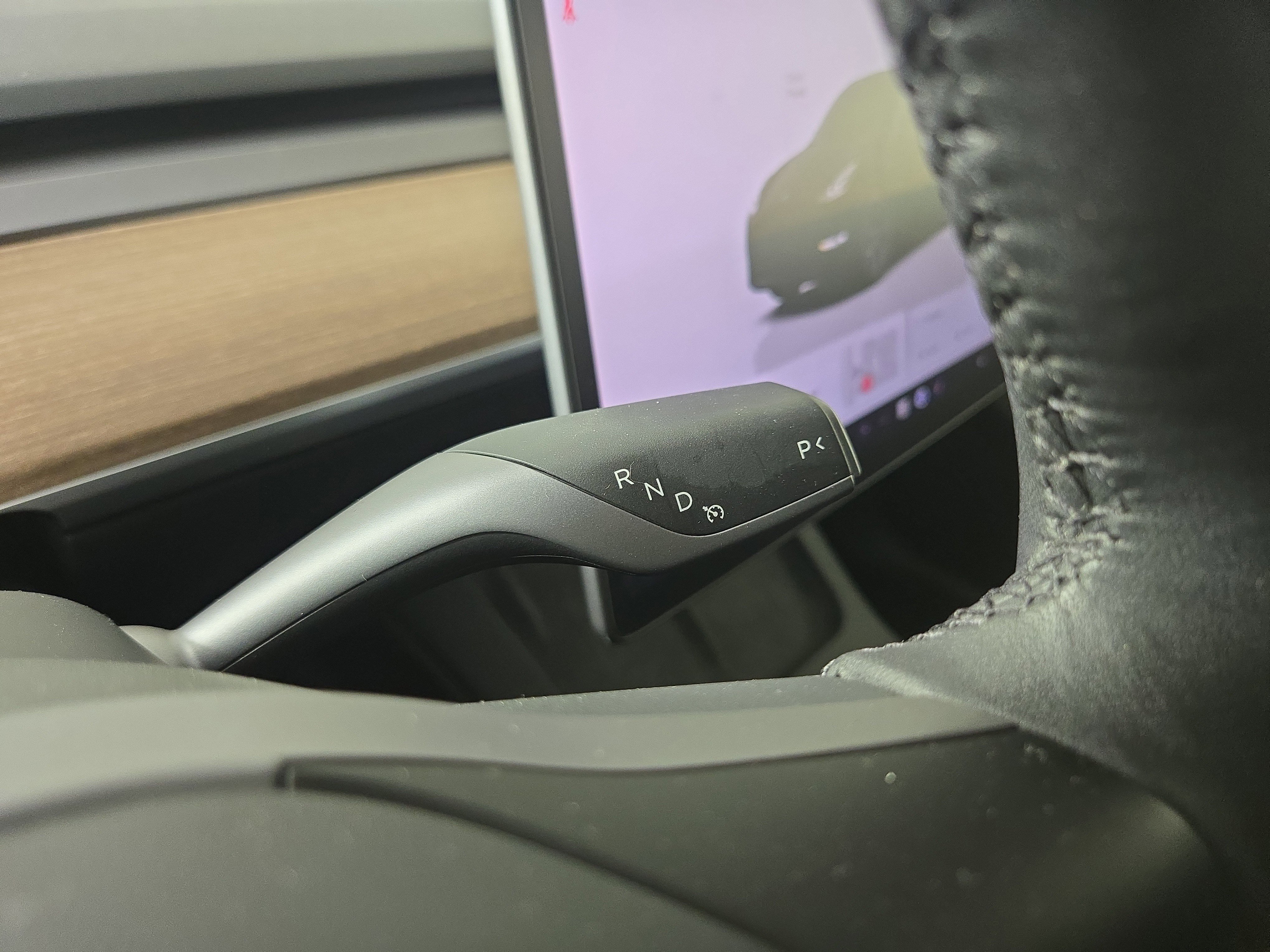 Used 2024 Tesla Model Y Long Range AWD/4WD image 23