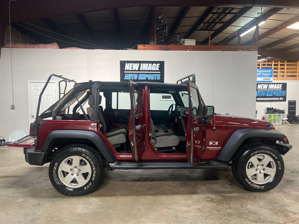 Used 2007 Jeep Wrangler Unlimited X image 2