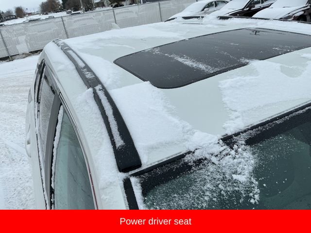 Used 2022 Toyota RAV4 XLE Premium image 10