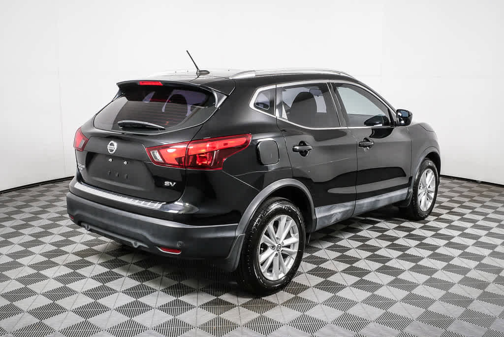 Used 2019 Nissan Rogue Sport SV w/ All-Weather Package FWD image 3