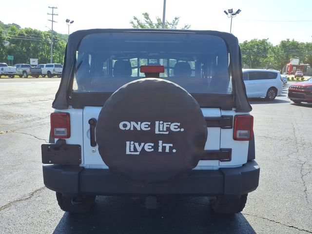 Used 2018 Jeep Wrangler Sport AWD/4WD image 13