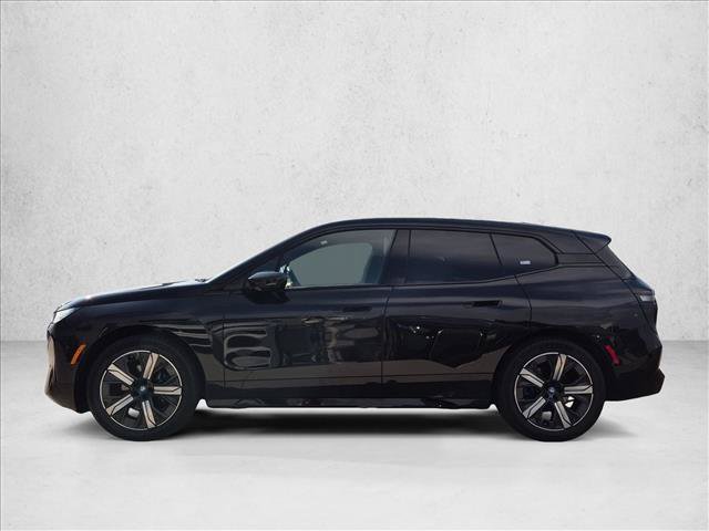 Used 2024 BMW iX xDrive50 w/ Sport Package AWD/4WD image 9
