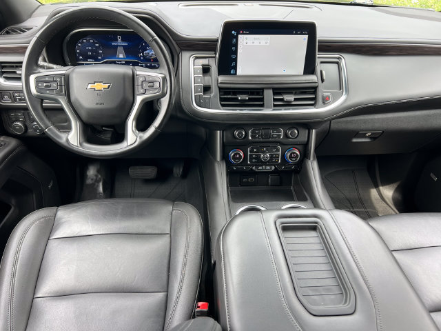 Used 2023 Chevrolet Suburban LT AWD/4WD image 2