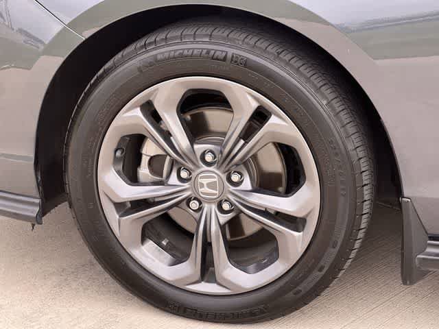 Used 2023 Honda Accord EX image 9