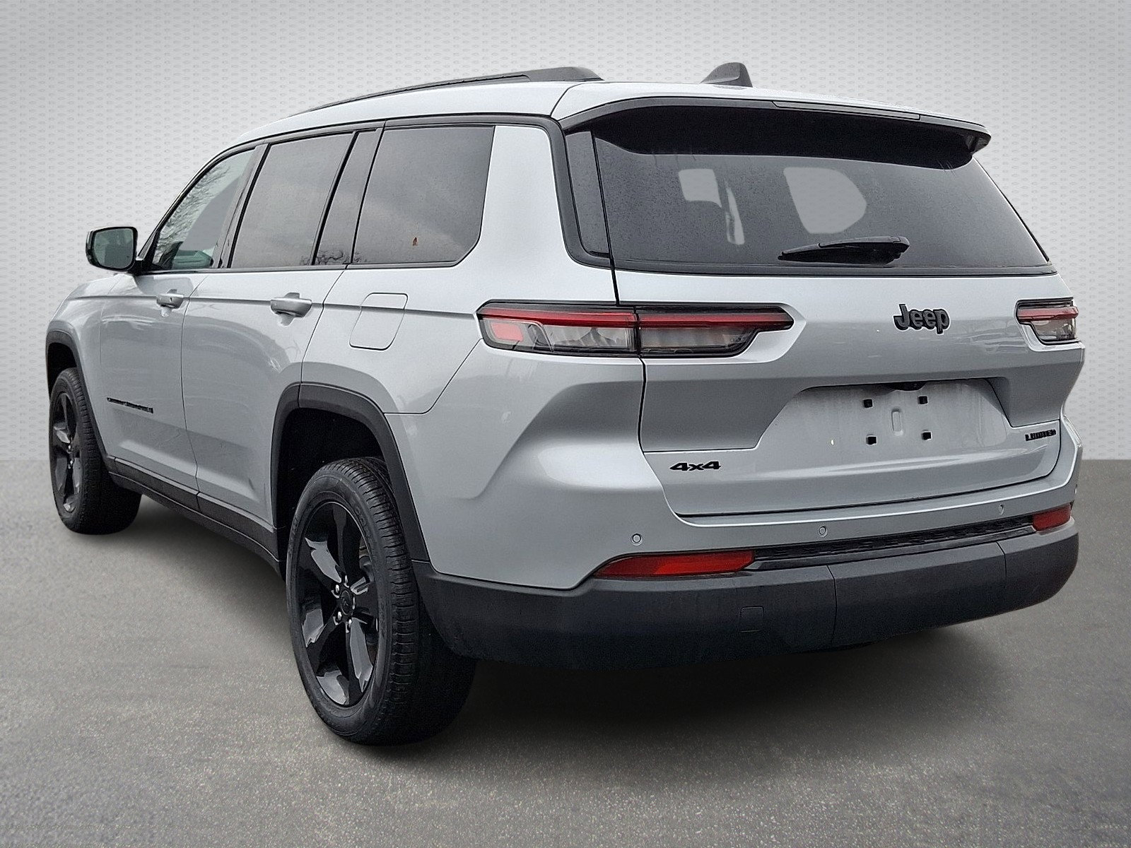 New 2025 Jeep Grand Cherokee L Limited w/ Black Appearance Package image 4