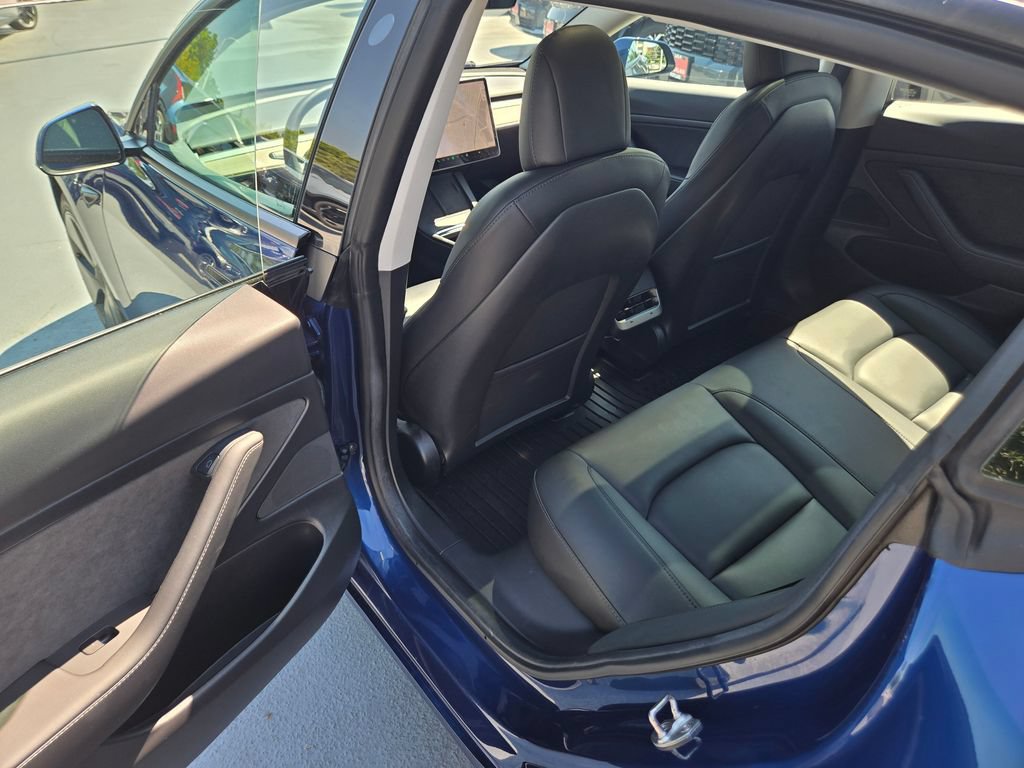 Used 2021 Tesla Model 3 Standard Range Plus RWD image 16