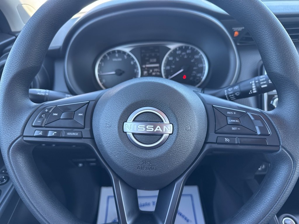 Used 2025 Nissan Kicks Play S image 14